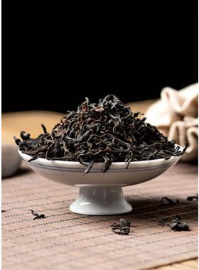 DianHong théiers sauvages : thé noir grand cru du Yunnan