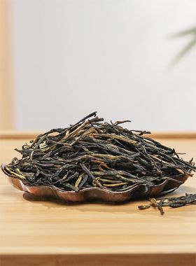 Hong SongZhen : thé noir biologique